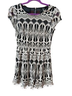 Trixxi Black and Cream Net Lace Mini Dress Size Small